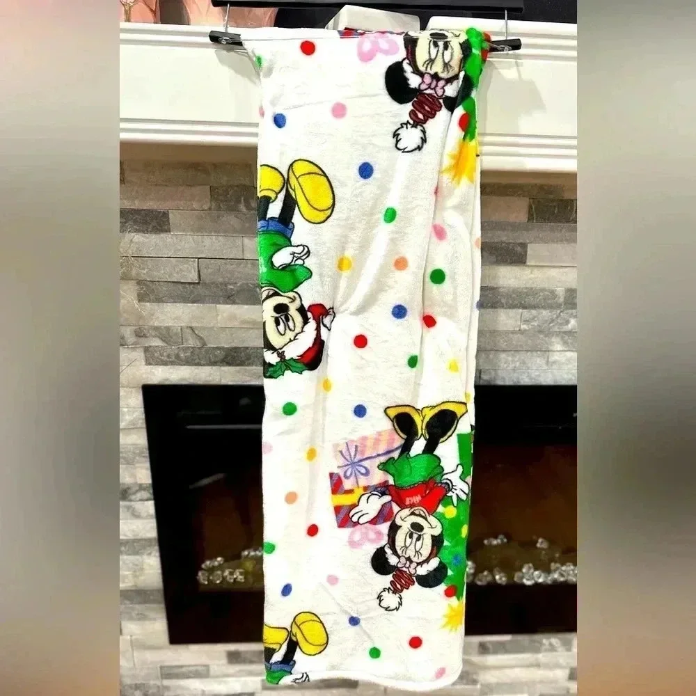 Mickey ❤️ Minnie Christmas Plush Throw blanket